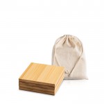 Set de 4 posavasos de bambú con una bolsa de algodón incorporada vista principal