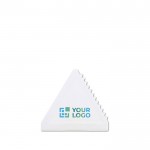 Rascador de hielo personalizado hecho de plástico en forma triangular vista principal