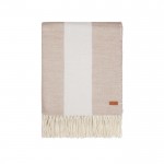 Manta de polilana® suave y cómoda con patrón de rayas clásico color beige