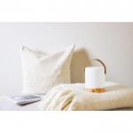 Linterna portátil ecológica con dos modos de luz y base de madera color marrón