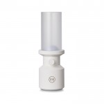 Lámpara de mesa portátil reciclada con batería recargable y regulador color blanco vista con logo