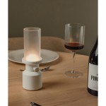 Lámpara de mesa portátil reciclada con batería recargable y regulador color blanco vista de ambiente