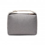 Neceser de poliéster reciclado con bolsillo interior con asa color gris tercera vista