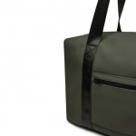 Bolsa de fin de semana repelente al agua con medida de viaje color verde cuarta vista