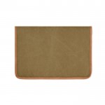 Funda para portátil de lona reciclada con bordes de color 16” color verde tercera vista
