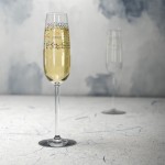 Copa de champán personalizada de color transparente vista bodegón