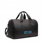 Bolsa de viaje de cuero sintético reciclado con amplio compartimento color negro vista de impresión