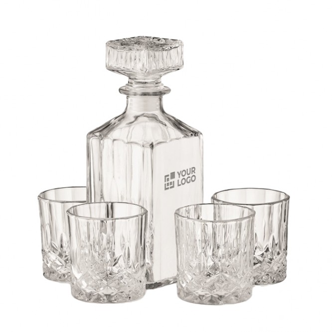 Vasos y botella de cristal de lujo color transparente