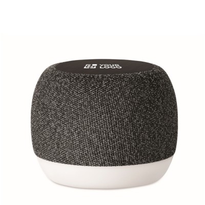 Pequeño altavoz inalámbrico de RPET y detalle de bambú negro