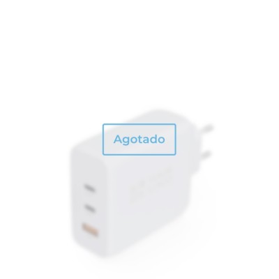 Enchufe cargador de plástico reciclado con 3 puertos 100W - Agotado