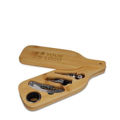 Caja de madera en forma de botella con utensilios para el vino