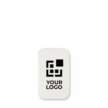 Chapa de forma rectangular hecha a medida con imperdible