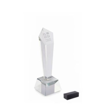 Trofeo de cristal en forma geométrica vertical en base de cristal vista de impresión