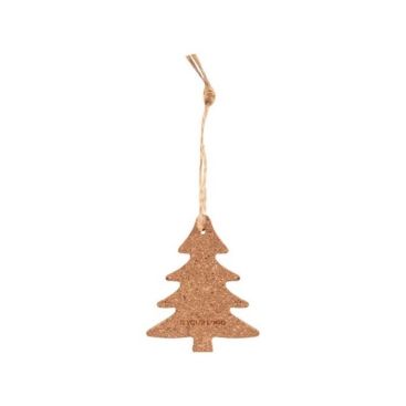 Adorno navideño hecho de corcho en forma de árbol con cordón