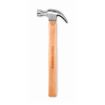 Clásico martillo de carpintero de madera y cabeza de acero