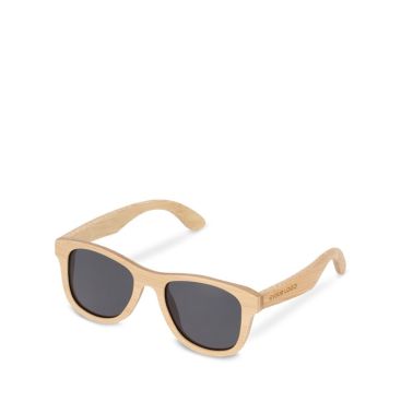 Gafas de sol hechas completamente de bambú con lentes negros