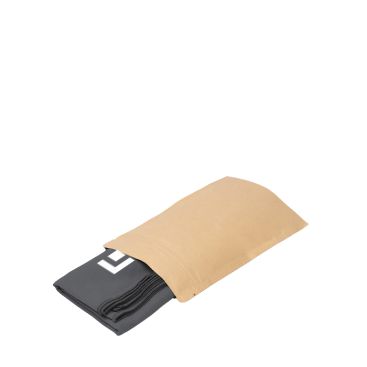 Toalla ligera de microfibra de RPET con borde remallado 200 g/m2