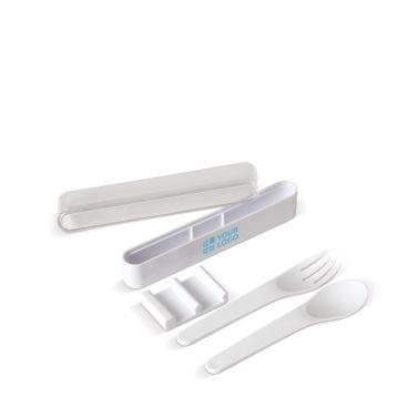 Caja transparente con un set de cubiertos blancos de plástico Caja transparente con un set de cubiertos blancos de plástico