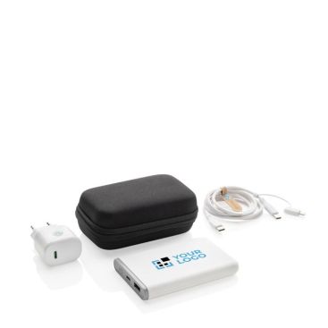 Set de carga de 3 piezas de plástico reciclado con powerbank 5.000 mAh