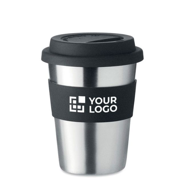 Vaso de acero inoxidable para llevar de 350ml con exterior metalizado y tapa y banda de silicona de color negro con logotipo