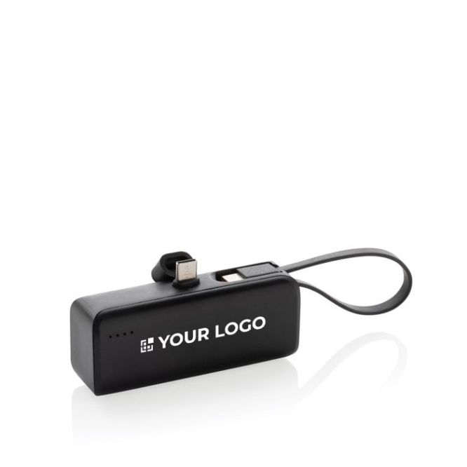 Powerbank portátil de plástico reciclado con cable tipo asa 3.000 mAh