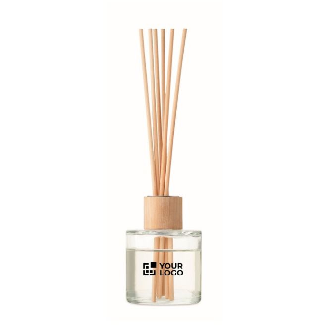 Elegante difusor de fragancia con olor a vainilla con detalle de bambú