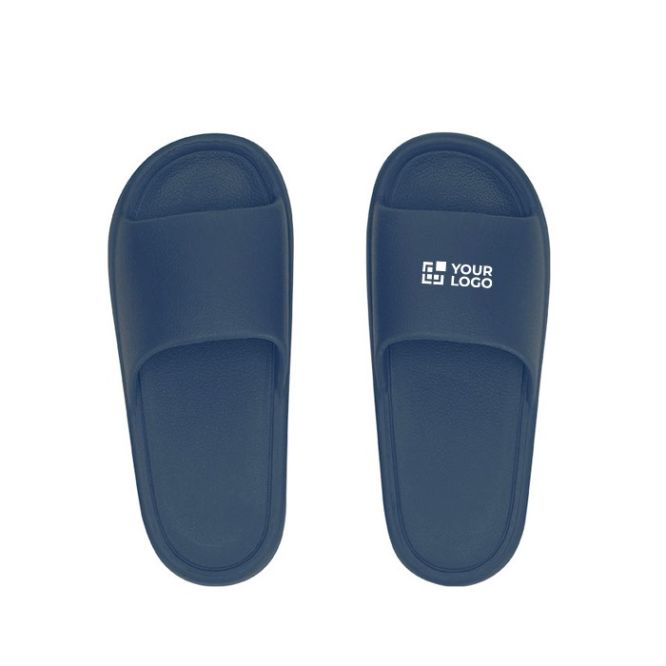 Chanclas monocolor flexibles con tira gruesa en el empeine 