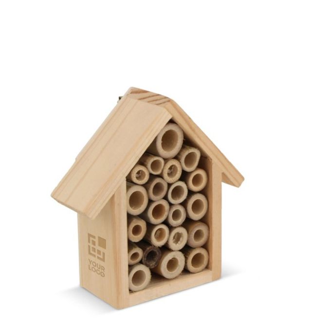 Pequeña casa ecológica para abejas hecha de mandera FSC