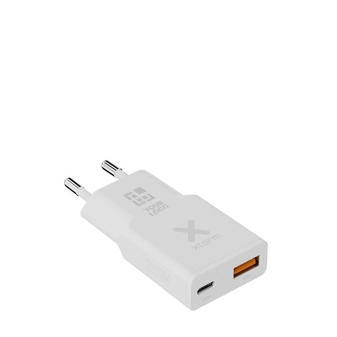 Cargador Xtorm XG2SL025 Go2 SlimLine ultrafino ideal para viajar 25W