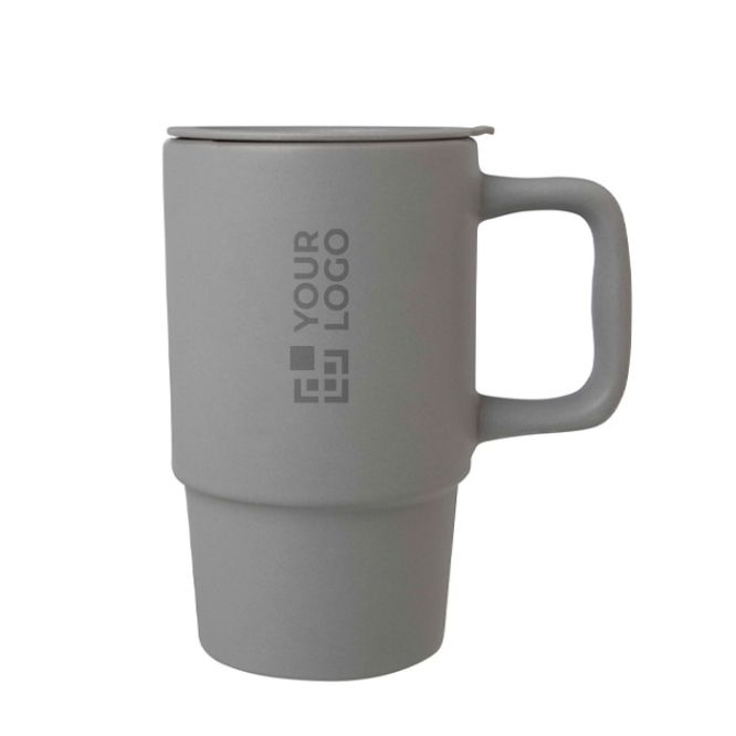 Taza de cerámica con tapa de plástico y asa grande 450ml